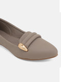 Taupe