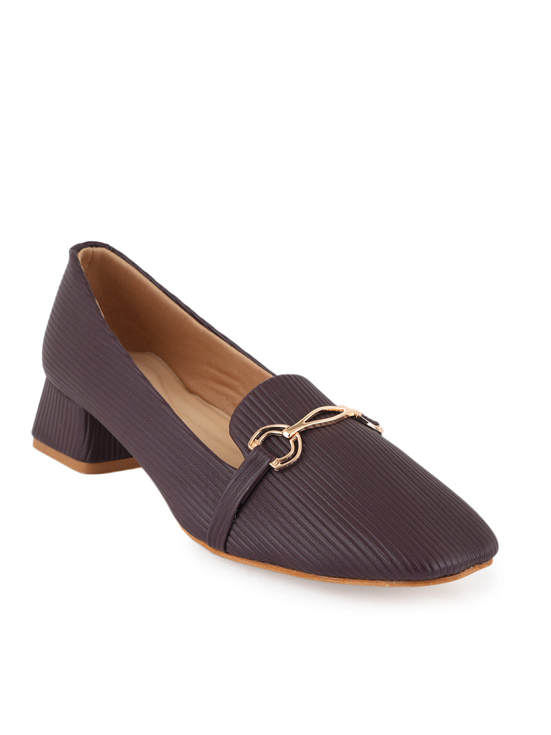 Women’s White Block Heel Loafer Pumps with Gold Chain