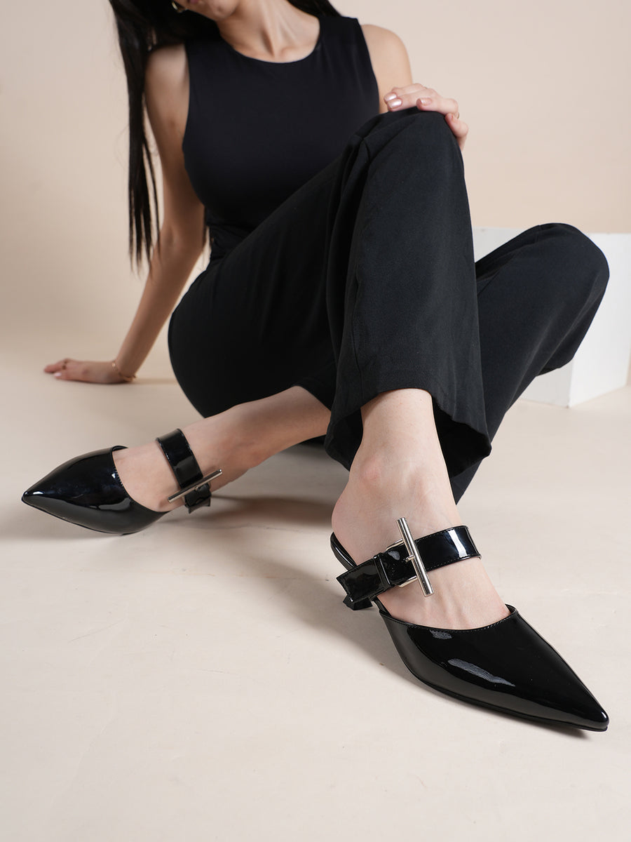 Women’s Black Flat Buckle Slip-On Sandals