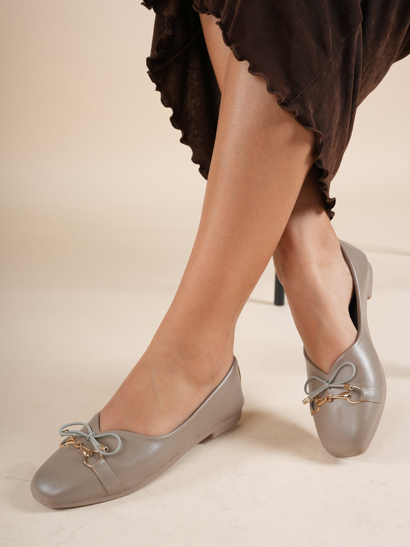 Women's  Ballet Flats with Bow and Golden Hardware